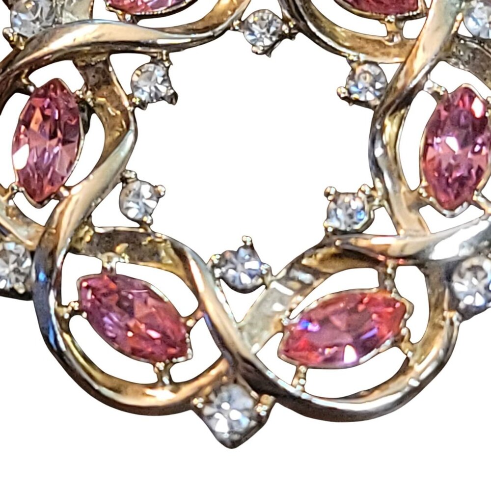 Vintage Gold-Tone Wreath Brooch With Pink & Clear Rhinestones - Picture 5 of 10